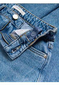 Reserved - Jeansy straight fit - niebieski. Kolor: niebieski