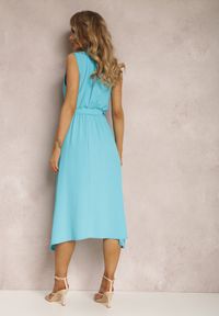 Renee - Niebieska Sukienka z Paskiem Phellialla. Typ kołnierza: dekolt w kształcie V. Kolor: niebieski. Długość rękawa: bez rękawów. Długość: midi #4