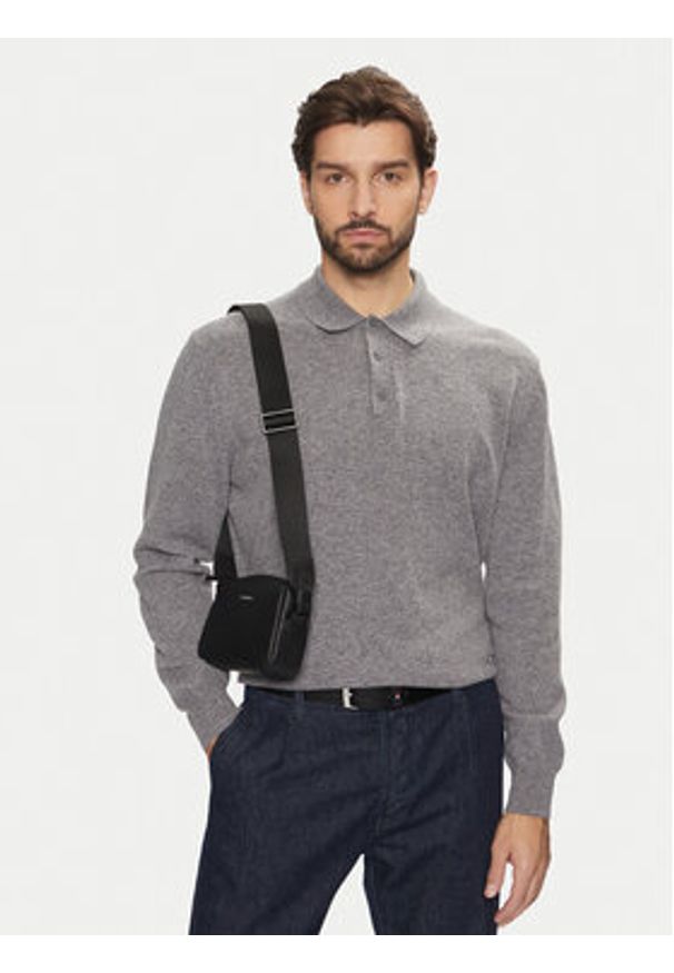 Calvin Klein Saszetka Ck Must Camera Bag S K50K512761 Czarny. Kolor: czarny. Materiał: skóra