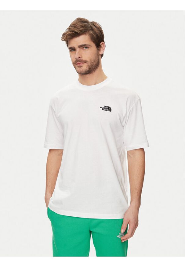 The North Face T-Shirt Simple Dome NF0A87NR Biały Oversize. Kolor: biały. Materiał: bawełna