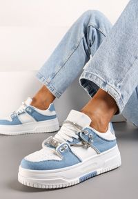 Renee - Niebieskie Sneakersy na Platformie Ozdobione Cyrkoniami Uraians. Kolor: niebieski. Wzór: aplikacja. Obcas: na platformie #1