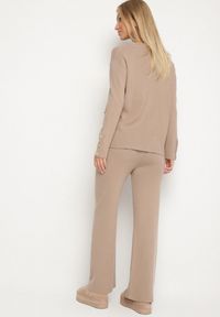 Born2be - Beżowy Komplet Dzianinowy z Wiskozą Kardigan i Szerokie Spodnie Badire. Kolor: beżowy. Materiał: wiskoza, dzianina. Wzór: aplikacja #5