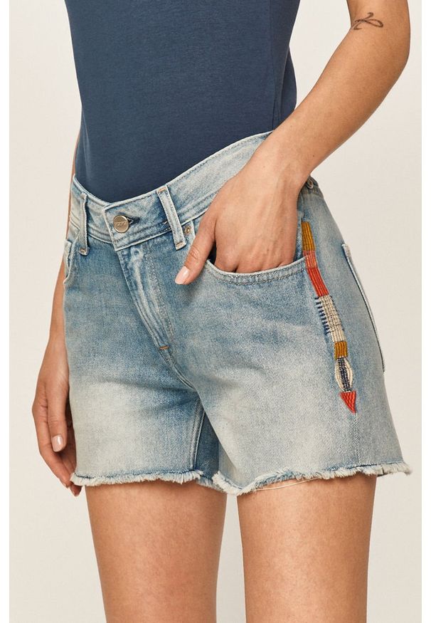 Pepe Jeans - Szorty jeansowe Thrasher Rainbow. Okazja: na co dzień. Kolor: niebieski. Materiał: tkanina, bawełna, denim. Wzór: haft, aplikacja. Styl: casual