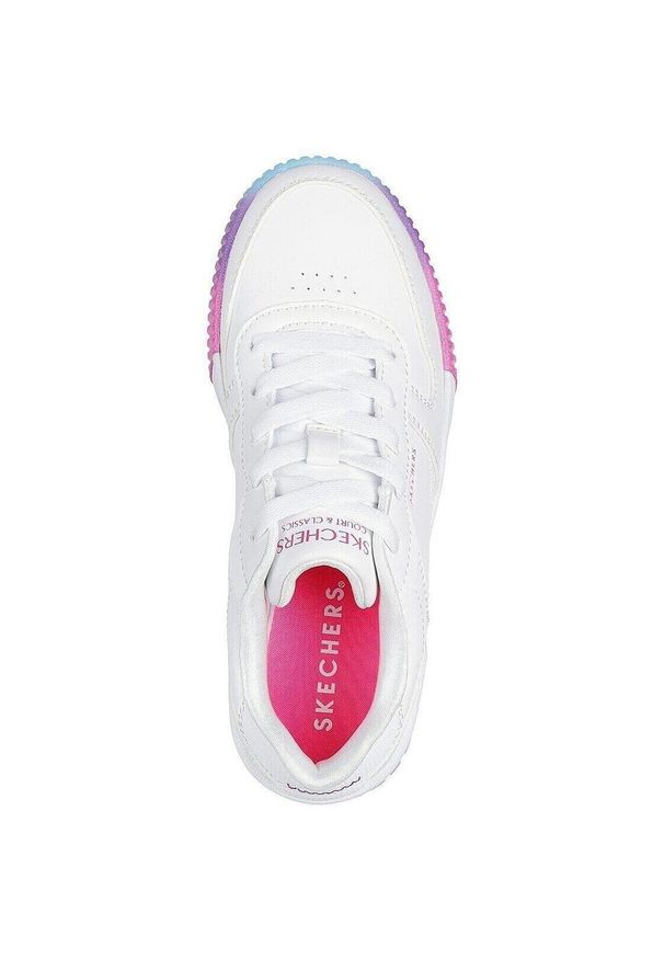 skechers - Buty sportowe dla dzieci Skechers Jade. Okazja: na uczelnię. Kolor: biały. Materiał: materiał, syntetyk. Model: Skechers Sport. Sport: joga i pilates