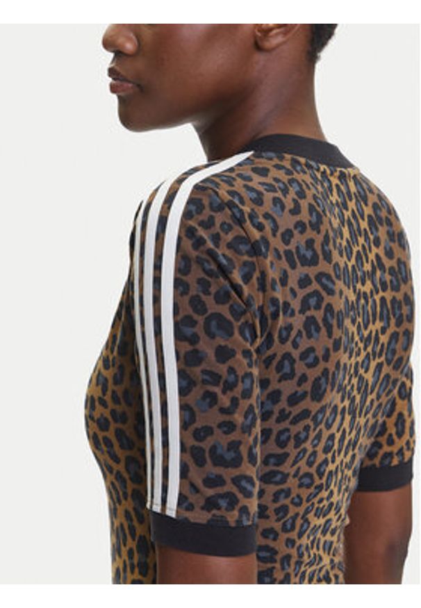Adidas - adidas Sukienka codzienna Leopard JW2773 Brązowy Slim Fit. Okazja: na co dzień. Kolor: brązowy. Materiał: bawełna. Typ sukienki: proste. Styl: casual