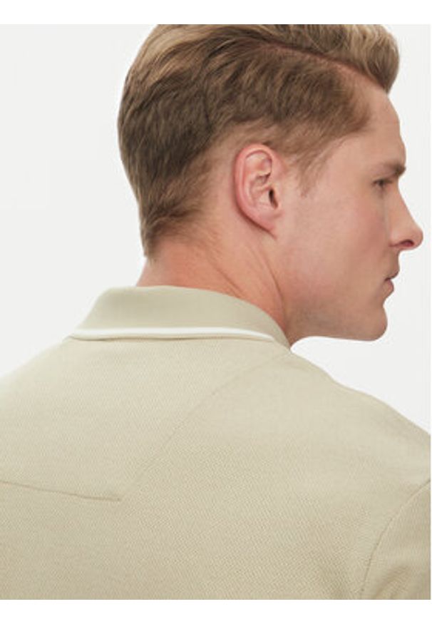 Marciano Guess Polo 5GHP08 6322A Beżowy Regular Fit. Typ kołnierza: polo. Kolor: beżowy. Materiał: bawełna