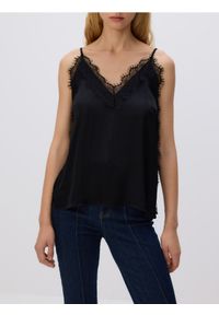 Reserved - Top z koronką - czarny. Kolor: czarny. Materiał: koronka. Wzór: koronka #1