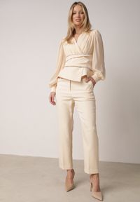 Born2be - Beżowe Eleganckie Spodnie Garniturowe VICES z Kieszeniami Zervia. Okazja: na co dzień. Kolor: beżowy. Styl: elegancki #1