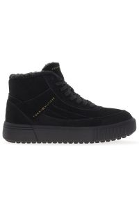 TOMMY HILFIGER - Buty Tommy Hilfiger Suede Vulc Winter Sneaker Hi FW0FW08108-BDS - czarne. Okazja: na co dzień. Zapięcie: sznurówki. Kolor: czarny. Materiał: guma, poliester, zamsz. Szerokość cholewki: normalna. Wzór: aplikacja. Obcas: na platformie. Sport: turystyka piesza