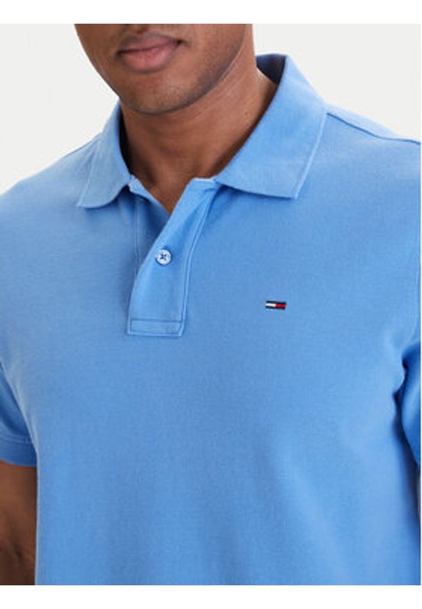 Tommy Jeans Polo DM0DM22711 Niebieski Regular Fit. Typ kołnierza: polo. Kolor: niebieski. Materiał: bawełna