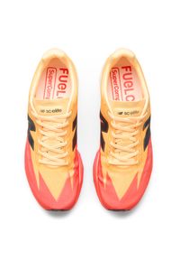Buty męskie New Balance FuelCell SC Elite V5 MRCEL3UD – pomarańczowe. Kolor: pomarańczowy. Materiał: syntetyk, materiał. Szerokość cholewki: normalna. Sport: fitness, bieganie #6
