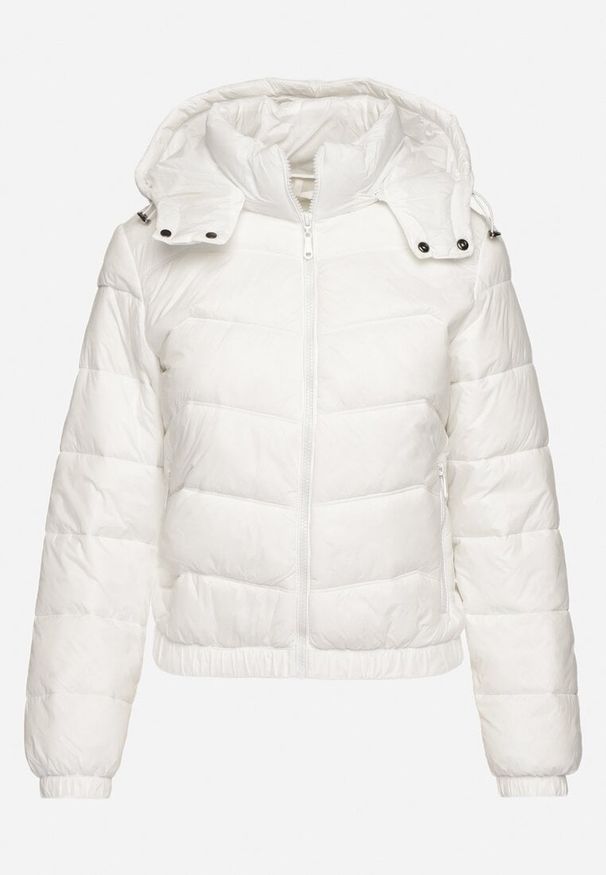 Born2be - Biała Pikowana Kurtka z Odpinanym Kapturem Milvesia. Okazja: na co dzień. Kolor: biały. Materiał: jeans. Długość: krótkie. Styl: elegancki, casual