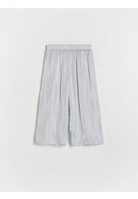 Reserved - Spodnie z połyskiem - jasnoszary. Kolor: szary. Materiał: tkanina #1