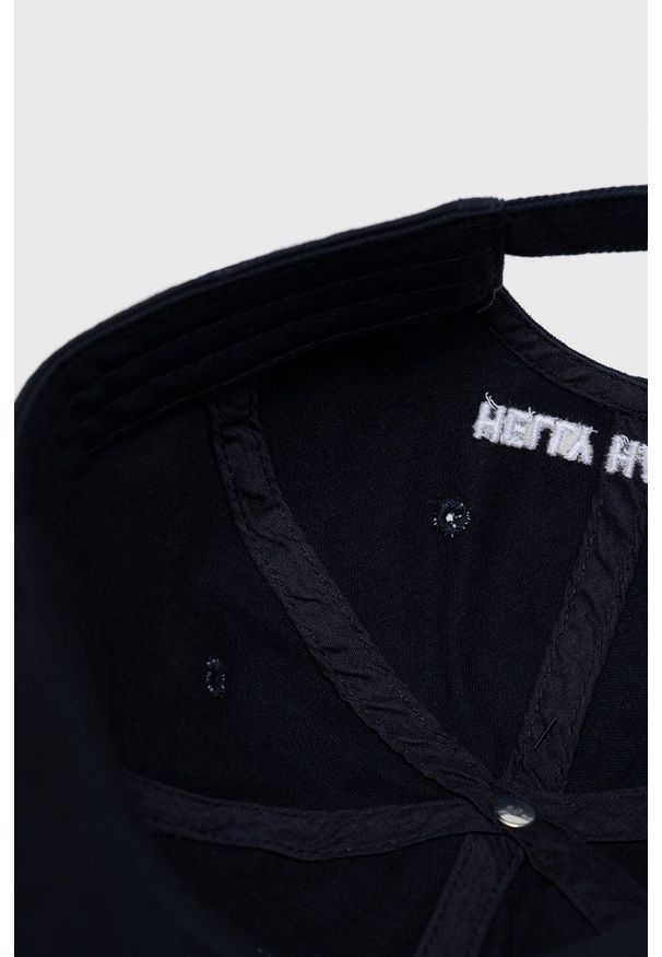 Helly Hansen Czapka kolor granatowy z aplikacją. Kolor: niebieski. Wzór: aplikacja