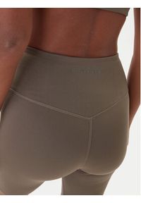 GIRLFRIEND COLLECTIVE - Girlfriend Collective Szorty sportowe Float 4023 Beżowy Slim Fit. Kolor: beżowy. Materiał: syntetyk #4
