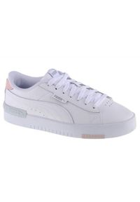 Buty do chodzenia dla dzieci Puma Jada JR. Zapięcie: sznurówki. Kolor: biały. Materiał: materiał, guma, syntetyk. Szerokość cholewki: normalna. Sport: turystyka piesza