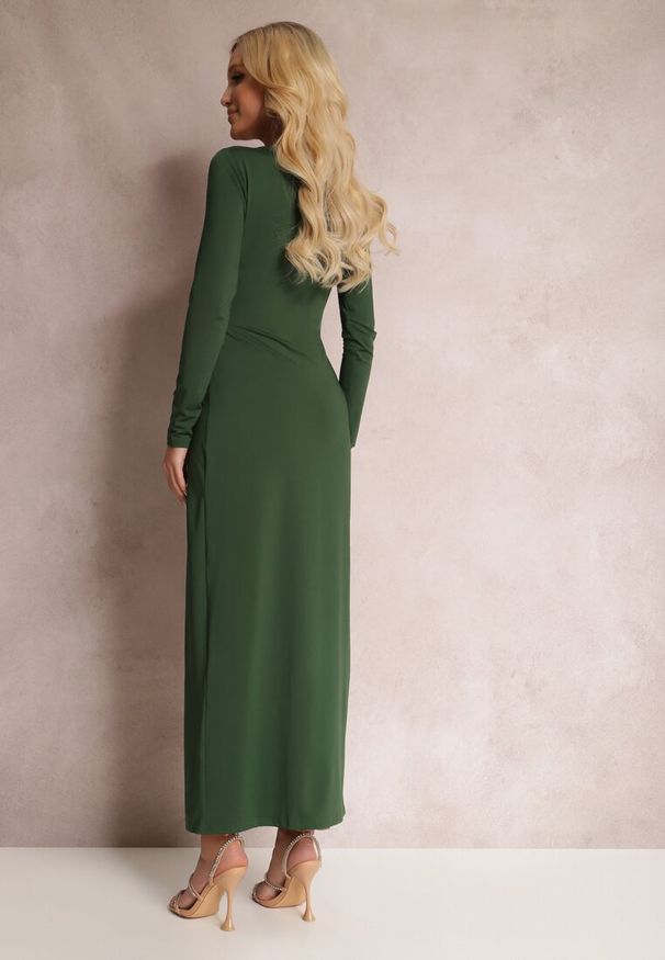 Renee - Ciemnozielona Sukienka Agathelle. Kolor: zielony. Wzór: aplikacja. Typ sukienki: kopertowe. Styl: glamour. Długość: maxi