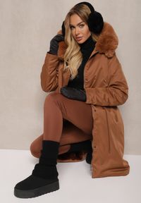 Renee - Jasnobrązowa Kurtka Parka ze Ściągaczem Kapturem i Odpinanym Futerkiem Semiriellea. Okazja: na spotkanie biznesowe, na co dzień. Kolekcja: plus size. Kolor: brązowy. Materiał: futro. Styl: casual, elegancki, biznesowy