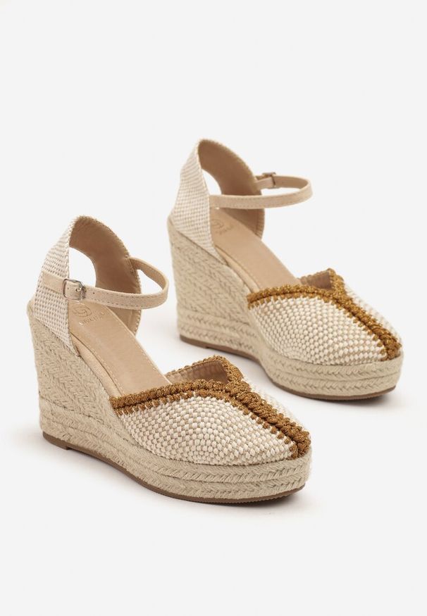 Renee - Beżowe Sandały na Koturnie z Plecionką Zeirea. Okazja: na co dzień. Zapięcie: sprzączka. Kolor: beżowy. Obcas: na koturnie. Styl: casual, elegancki