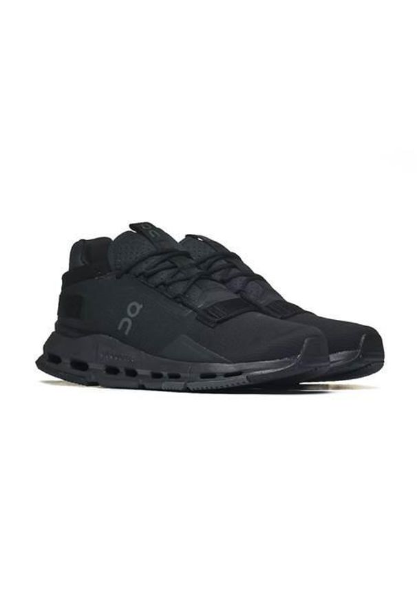 Buty do biegania męskie On Running Cloudnova 2. Zapięcie: sznurówki. Kolor: czarny. Materiał: materiał, syntetyk. Szerokość cholewki: normalna. Sport: bieganie