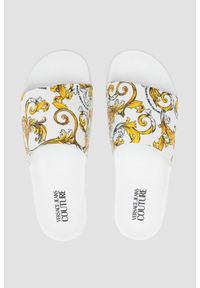 Versace Jeans Couture - VERSACE JEANS COUTURE Białe klapki Fondo Slide DIS. SQ4, Rozmiar 45. Kolor: biały #3