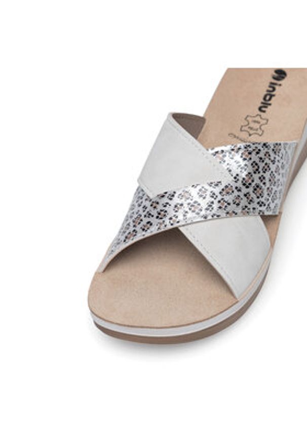 Inblu Klapki FT000013 Beżowy. Kolor: beżowy. Materiał: syntetyk