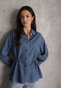 Renee - Niebieska Koszula z Bawełny Ściągana w Talii Troczkami Hettia. Kolor: niebieski. Materiał: bawełna. Styl: elegancki #3