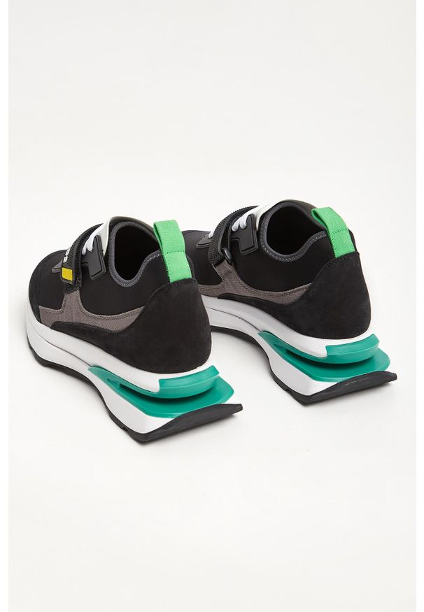 Sneakersy męskie DSQUARED2. Zapięcie: rzepy. Materiał: zamsz, skóra