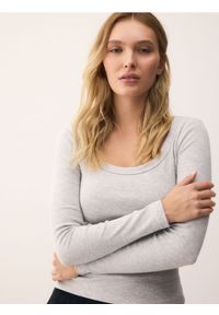 Reserved - Bawełniany longsleeve - jasnoszary. Kolor: szary. Materiał: bawełna. Długość rękawa: długi rękaw