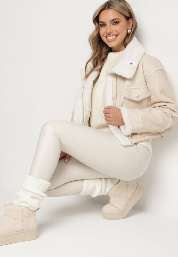 Born2be - Białe Legginsy z Ekoskóry z Wysokim Stanem i Wsuwanymi Kieszeniami Rievalia. Stan: podwyższony. Kolor: biały. Materiał: skóra. Sezon: zima