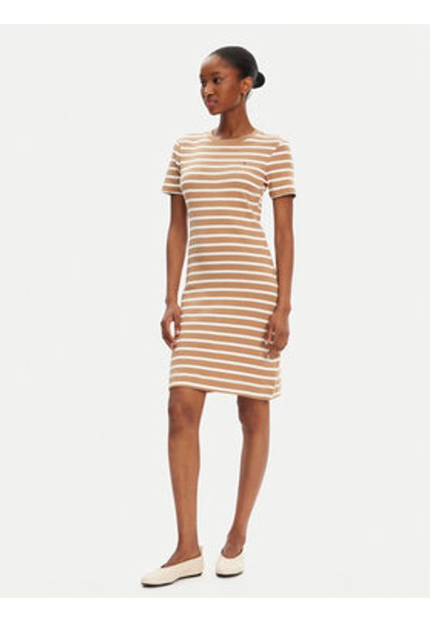 TOMMY HILFIGER - Tommy Hilfiger Sukienka codzienna New Cody WW0WW42721 Beżowy Slim Fit. Okazja: na co dzień. Kolor: beżowy. Materiał: bawełna. Typ sukienki: proste. Styl: casual