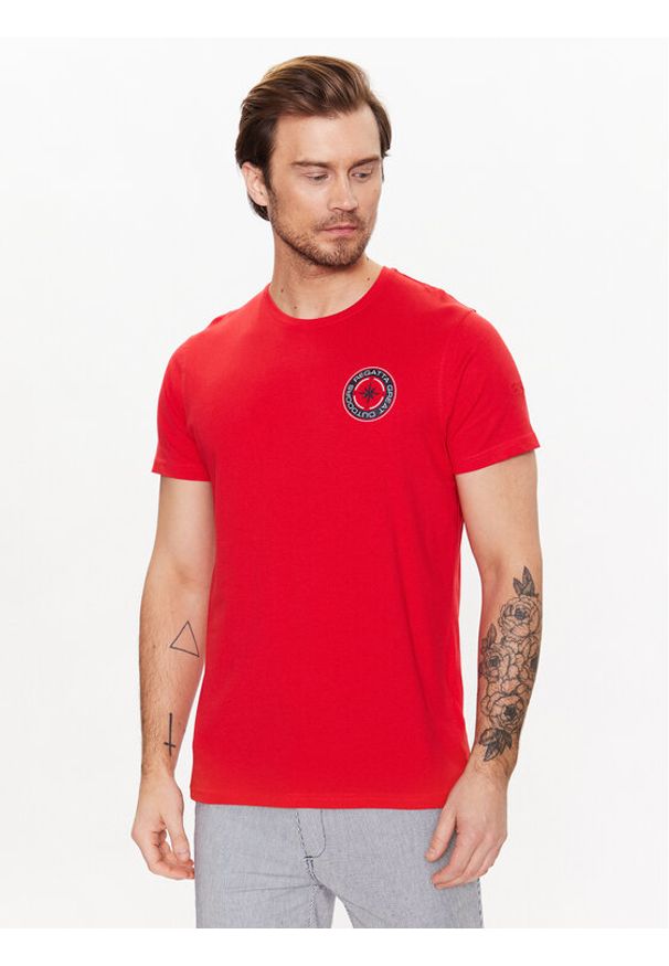 Regatta T-Shirt Cline VII RMT263 Czerwony Regular Fit. Kolor: czerwony. Materiał: bawełna