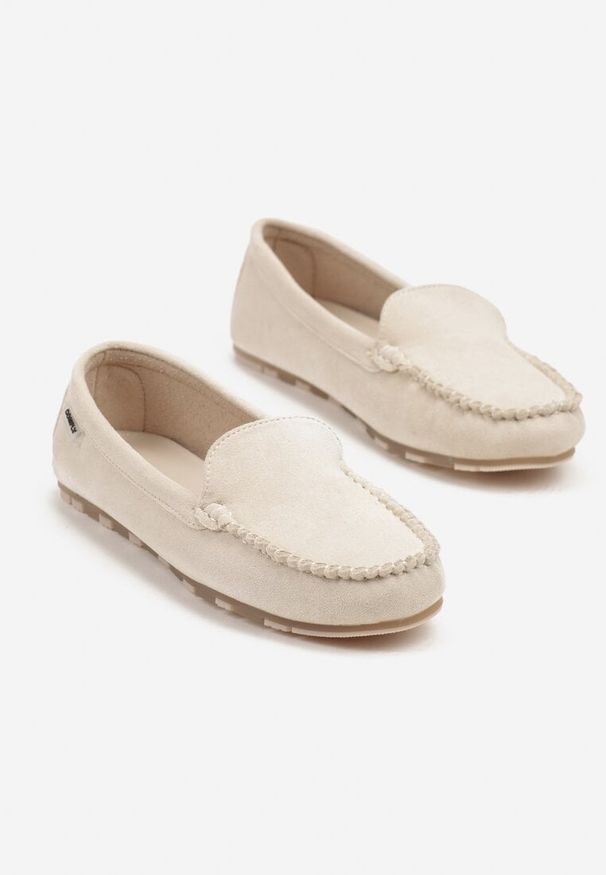 Born2be - Beżowe Casualowe Mokasyny Follasea. Okazja: na co dzień. Nosek buta: okrągły. Kolor: beżowy. Obcas: na obcasie. Styl: casual. Wysokość obcasa: niski