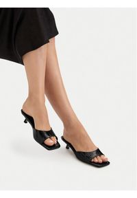 DeeZee Klapki CEO-TS6253-01 Czarny. Kolor: czarny. Materiał: materiał #1