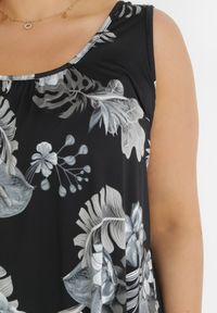 Born2be - Czarna Trapezowa Sukienka Midi z Marszczonym Dekoltem w Kwiaty Mevie. Kolor: czarny. Materiał: materiał. Wzór: kwiaty. Typ sukienki: trapezowe. Długość: midi #4
