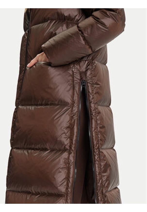 Blauer Kurtka puchowa 25WBLDK03161 Brązowy Regular Fit. Kolor: brązowy. Materiał: syntetyk