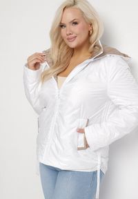 Born2be - Biała Kurtka Wiatrówka z Odpinanym Kapturem i Bocznymi Ściągaczami Galzia. Okazja: na co dzień. Kolekcja: plus size. Kolor: biały. Materiał: jeans. Styl: klasyczny, casual, elegancki #3