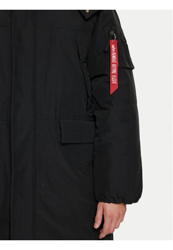 Alpha Industries Parka 148124 Czarny Regular Fit. Kolor: czarny. Materiał: bawełna