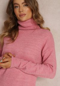 Renee - Różowa Sukienka Milana. Typ kołnierza: golf. Kolor: różowy. Materiał: dzianina. Długość rękawa: długi rękaw #2