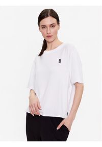 DKNY Koszulka piżamowa YI2422635 Biały Loose Fit. Kolor: biały. Materiał: bawełna #1