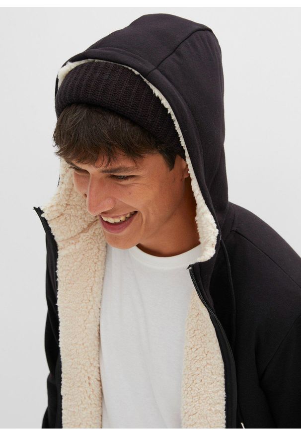 bonprix - Bluza ocieplana na podszewce z polarowego baranka. Typ kołnierza: kaptur. Kolor: czarny. Materiał: polar