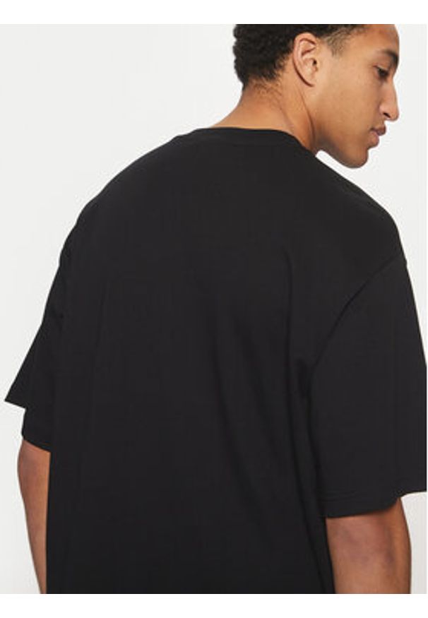 Versace Jeans Couture T-Shirt 78GAHE02 Czarny Regular Fit. Kolor: czarny. Materiał: bawełna