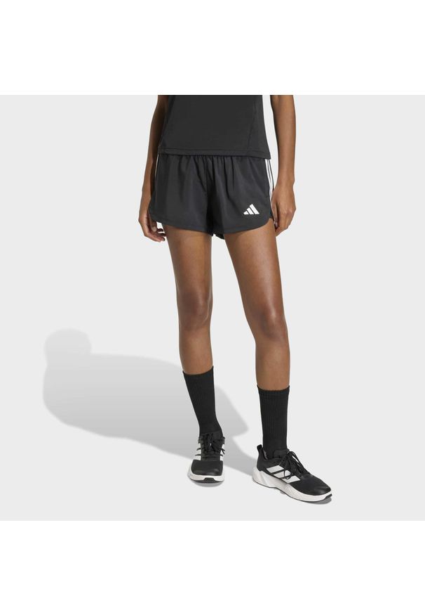 Adidas - Spodenki fitness damskie ADIDAS 2w1. Kolor: czarny, biały, wielokolorowy. Materiał: skóra. Technologia: ClimaCool (Adidas). Sport: fitness