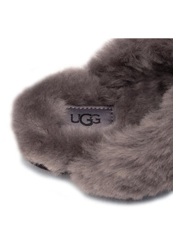 Ugg Kapcie W Scuffette II 1106872 Czarny. Kolor: czarny. Materiał: skóra