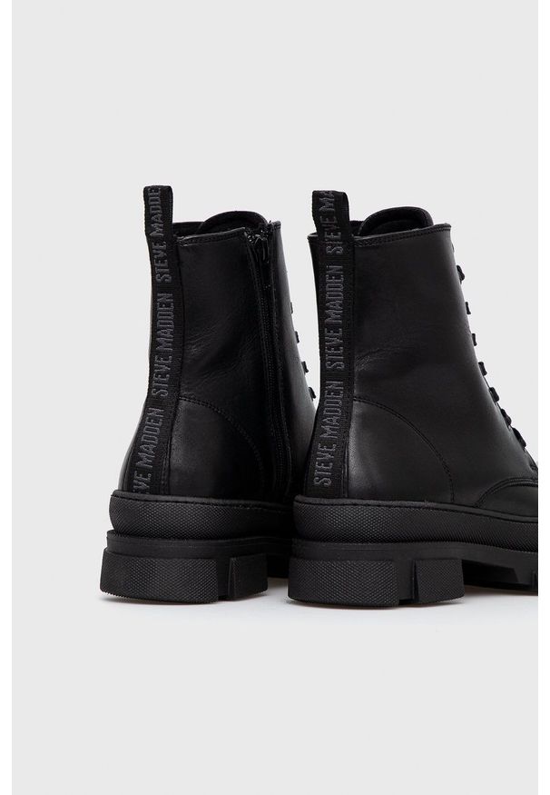 Steve Madden - Workery skórzane Filiz Bootie. Nosek buta: okrągły. Zapięcie: sznurówki. Kolor: czarny. Materiał: skóra. Obcas: na platformie