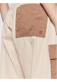 BDG Urban Outfitters Spodnie materiałowe 76283084 Beżowy Relaxed Fit. Kolor: beżowy. Materiał: bawełna #3