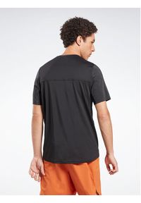 Reebok T-Shirt Activchill Graphic Move HS5933 Czarny Active Fit. Kolor: czarny. Materiał: syntetyk #4