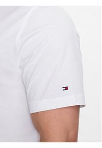 TOMMY HILFIGER - Tommy Hilfiger T-Shirt MW0MW31518 Biały Regular Fit. Kolor: biały. Materiał: bawełna