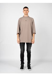 Yeezy Gap Engineered by Balenciaga - Yeezy Gap Engineered By Balenciaga T-Shirt "Logo" | 719614 TMVQ2 | Mężczyzna | Beżowy. Kolor: beżowy. Materiał: bawełna. Wzór: nadruk