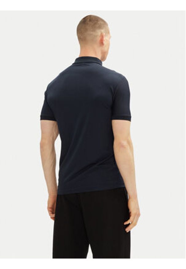 EA7 Emporio Armani Polo 8NPF13 PJRGZ 1562 Granatowy Regular Fit. Typ kołnierza: polo. Kolor: niebieski. Materiał: syntetyk